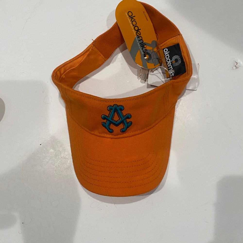 Akademiks Vintage Visor Cap Sz OS
